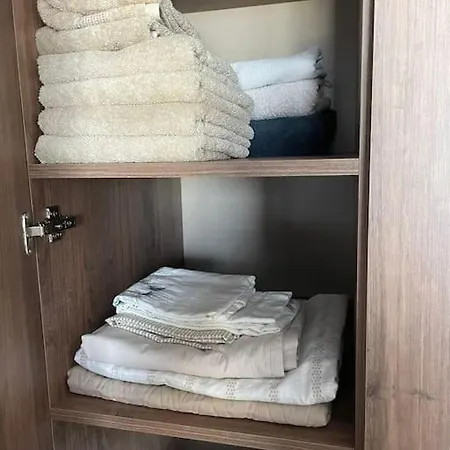 Met Zeezicht Aan Ladies